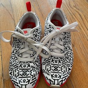 Nike girls shoes size 2Y